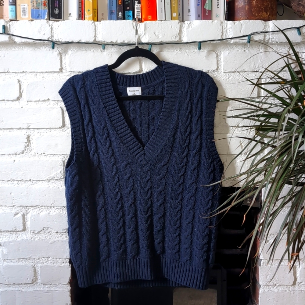 Aritzia Knit Vest S